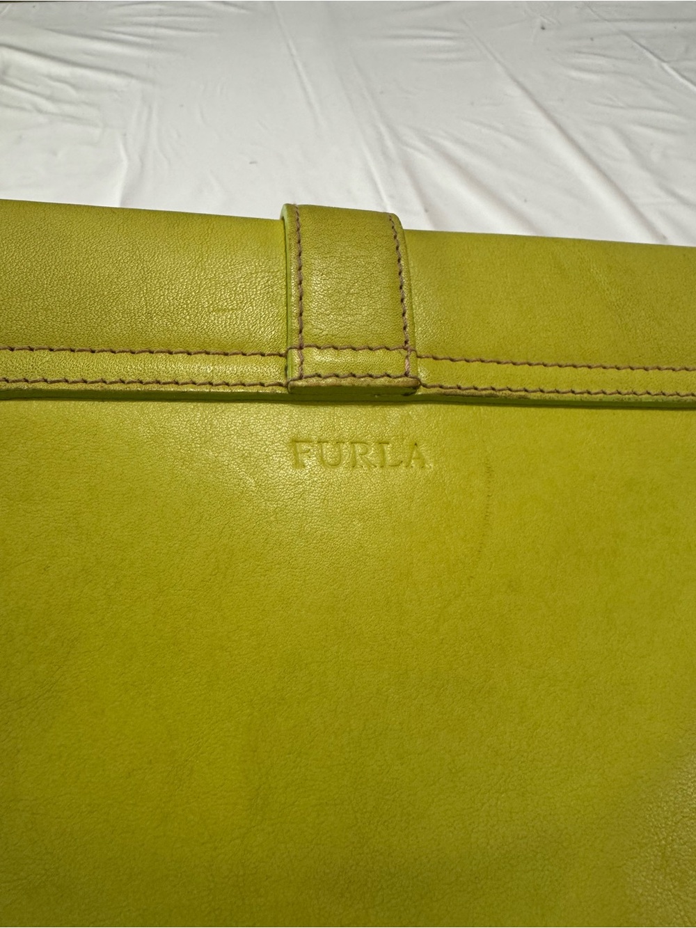 Furla Chartreuse Leather Shoulder Bag with Gold Hardware made in Italy - Picture 7 of 11